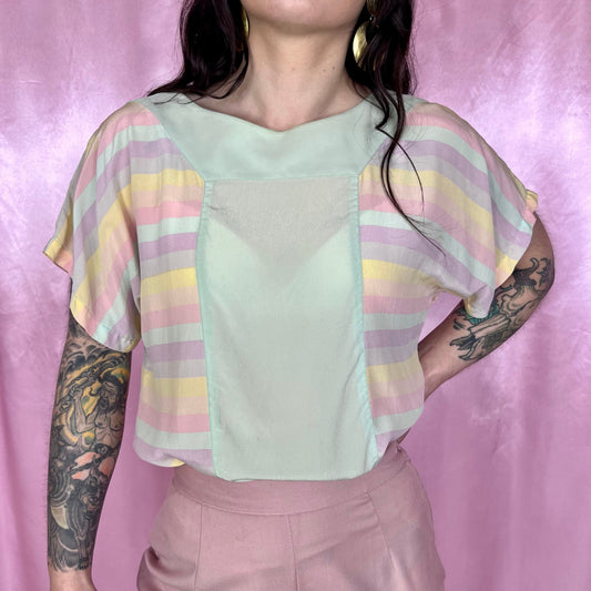 1980s Pastel silk top, unbranded, size 8/10