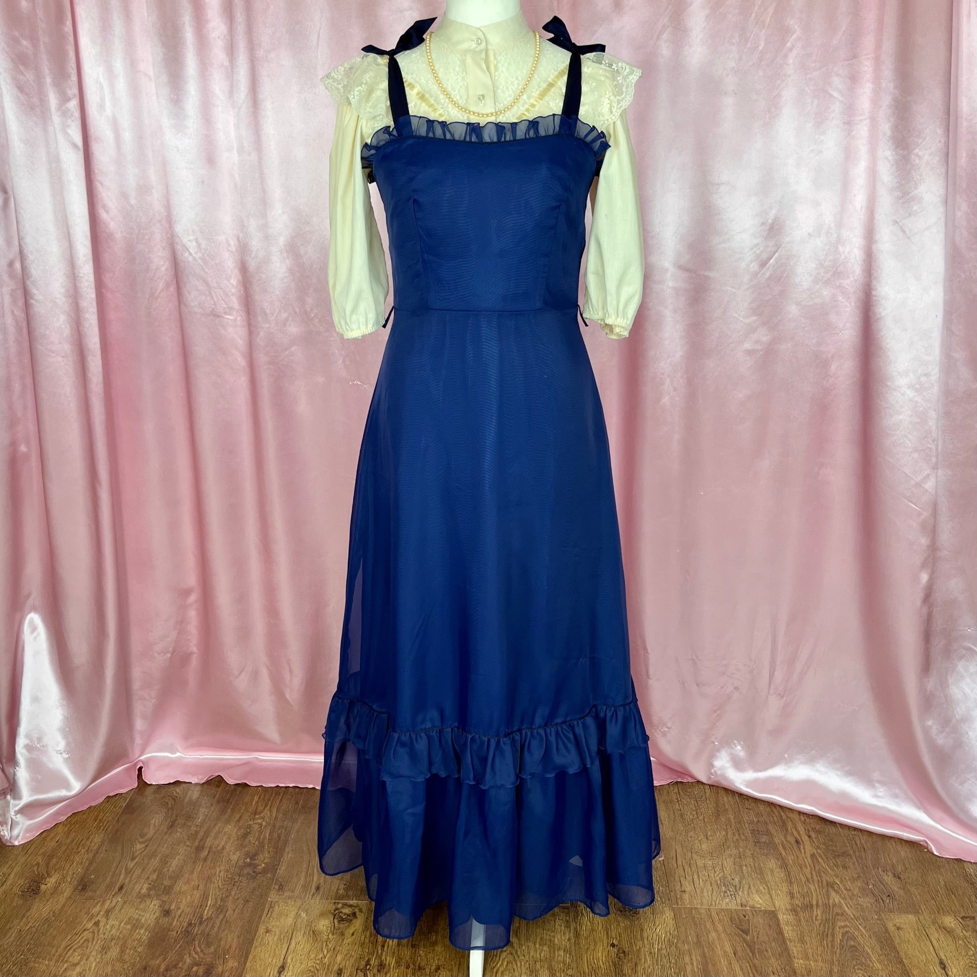 1970 Navy prairie dress, by Weise Festmoden, size 12