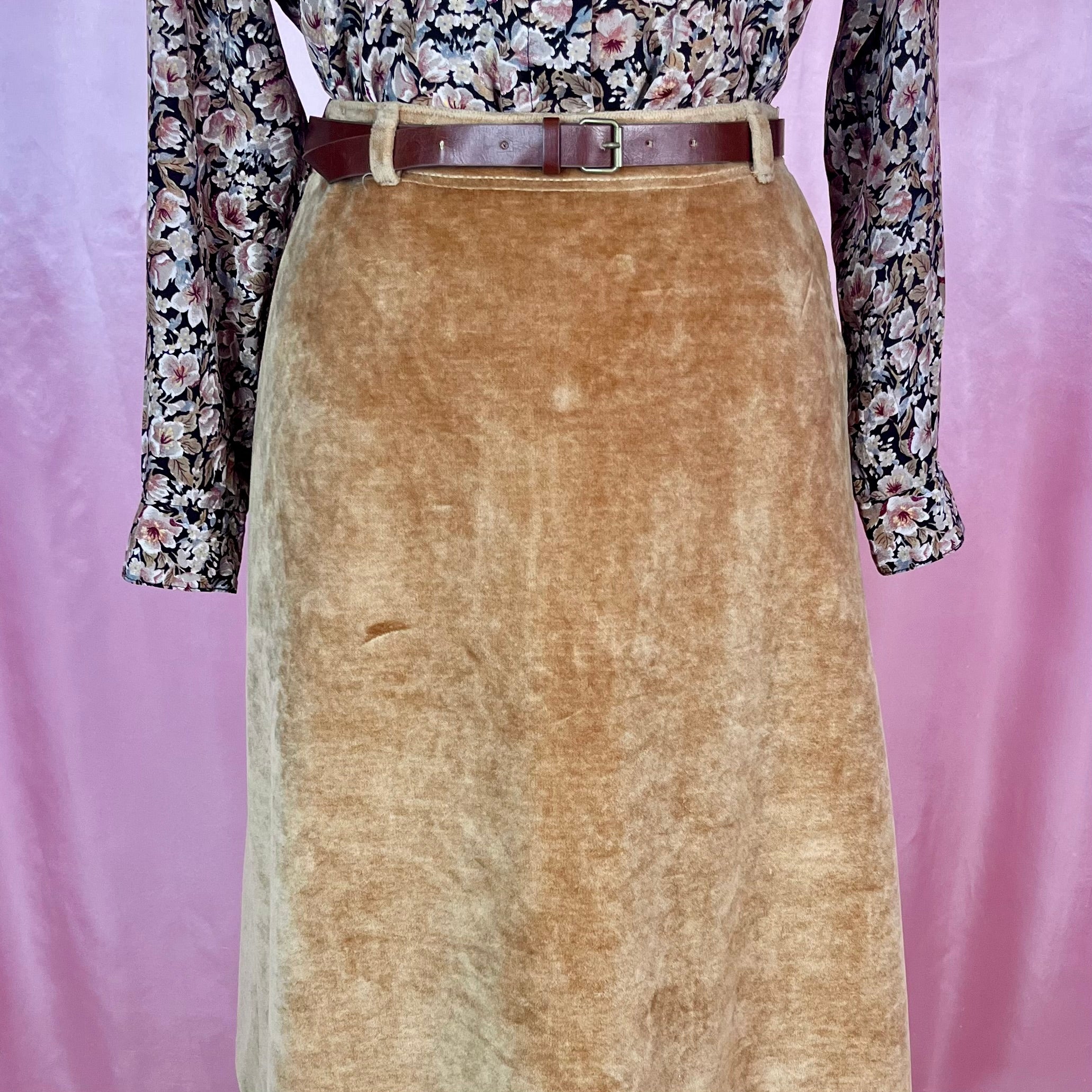 1970s Golden velvet skirt, by Lapidus, size 12