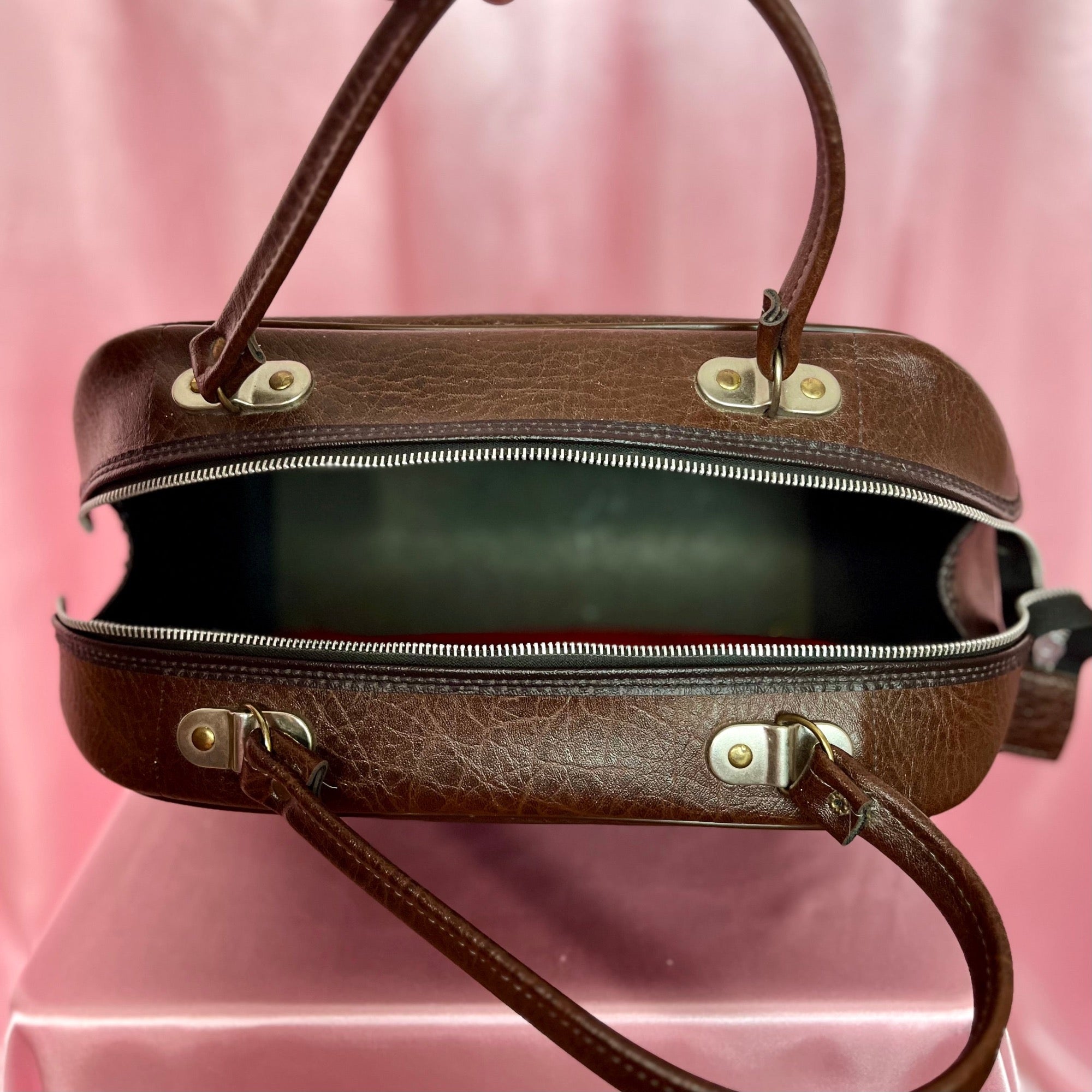 1960s brown faux leather hold-all