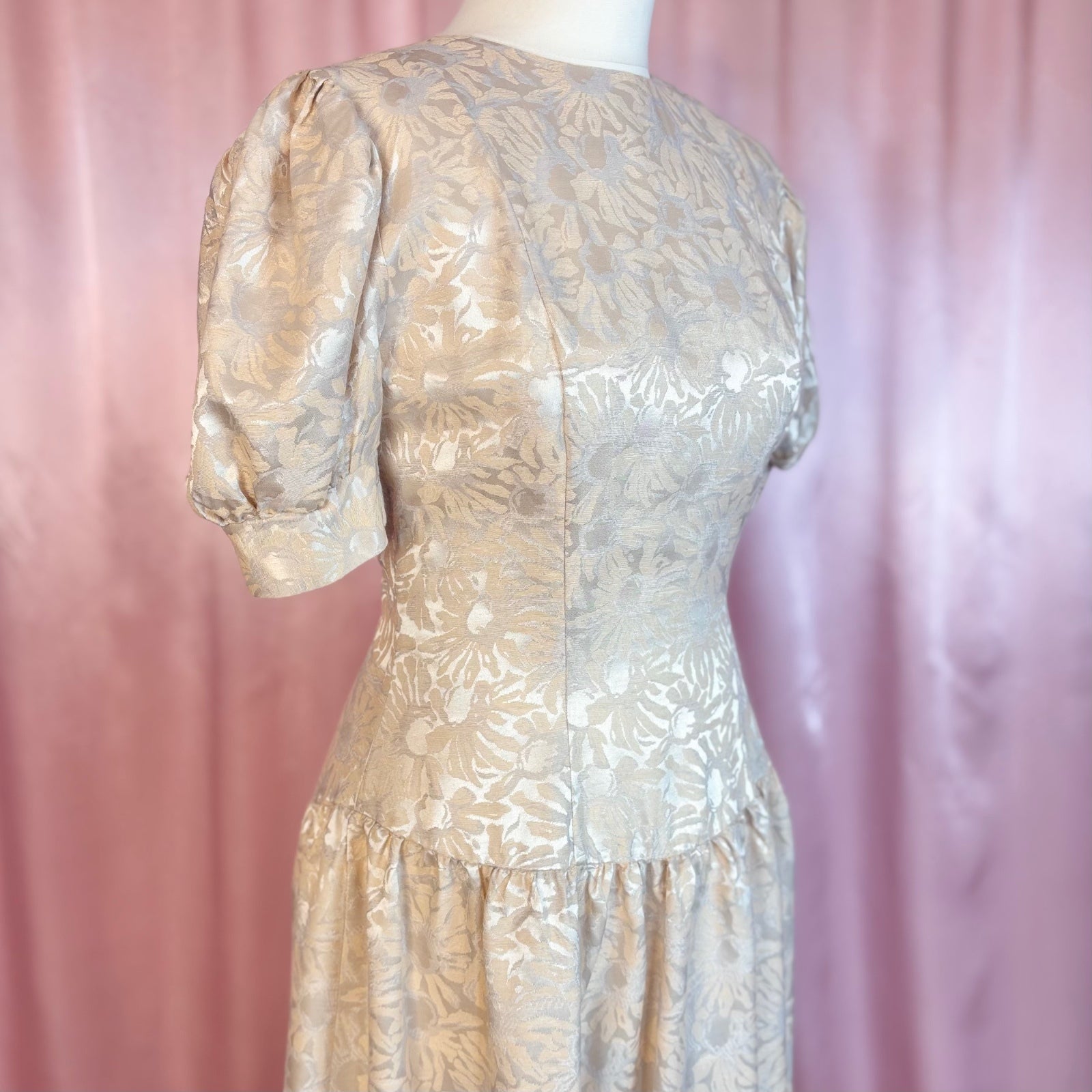 1980s Cream open back bow dress, by Aristos, size 10
