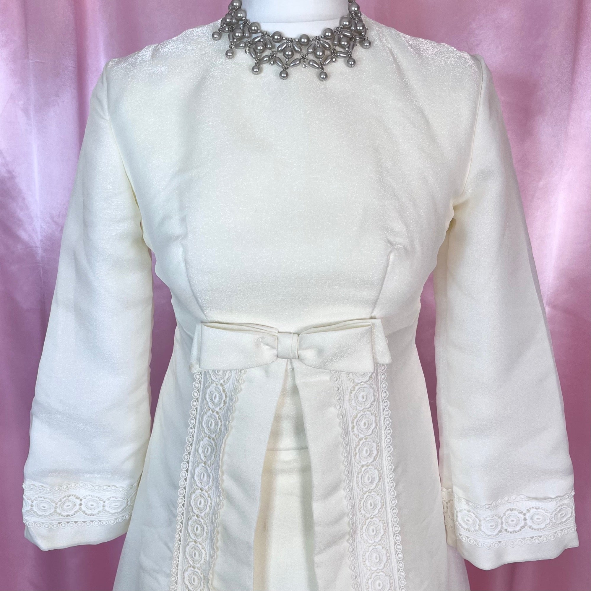 1960s Cream A-Line wedding dress, Unbranded, size 8