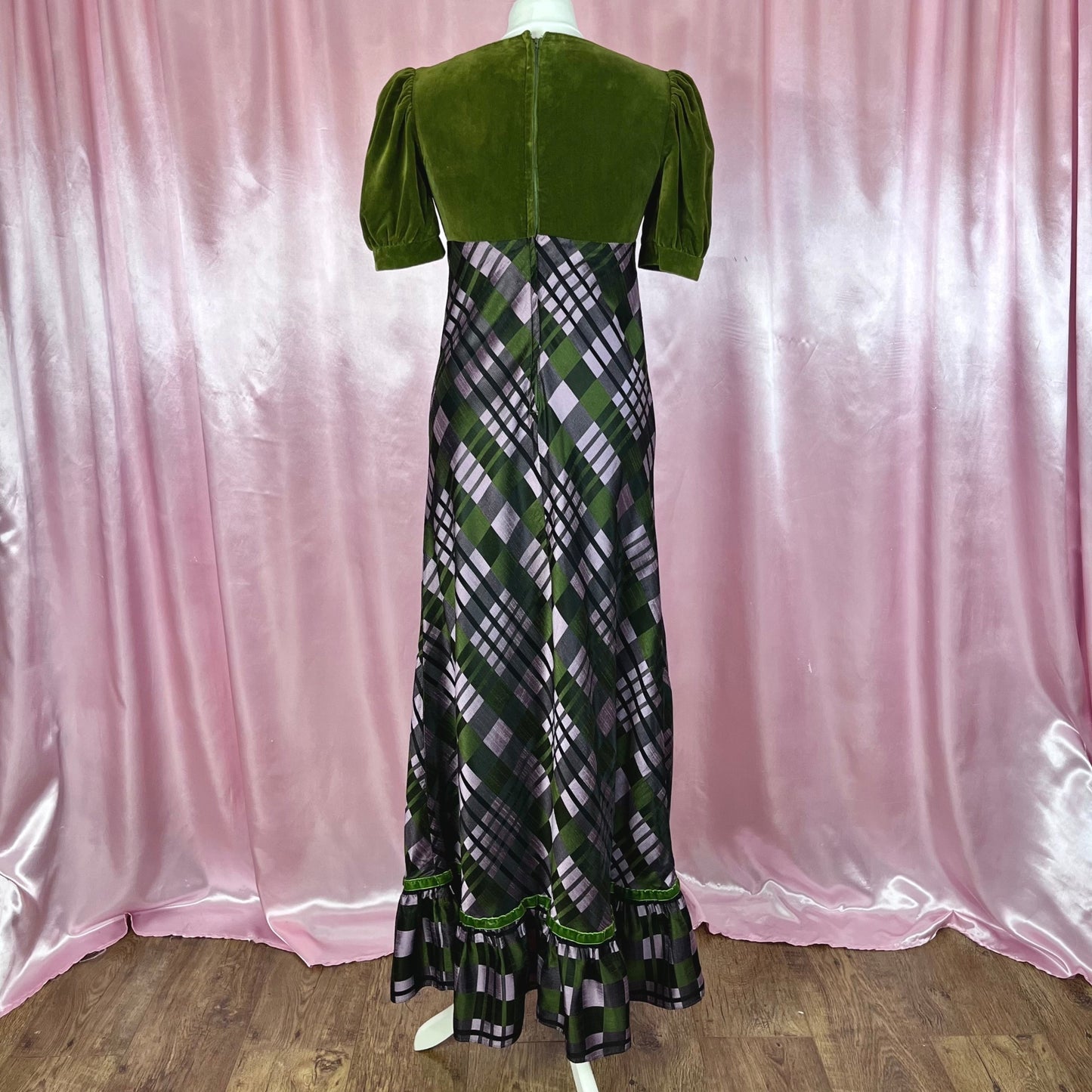 1970s Green & Purple dress, by Jean Varon, size 8