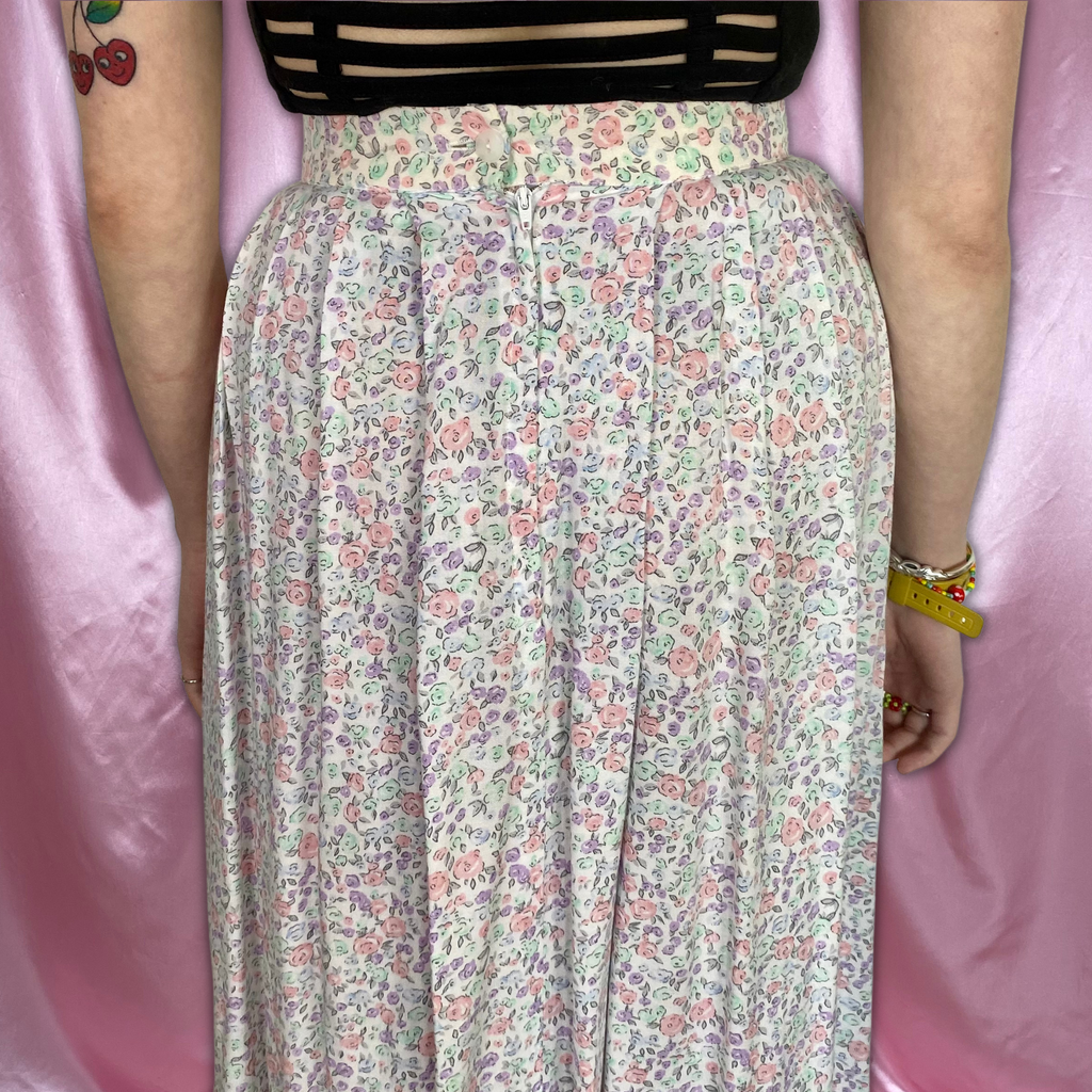 1980s ditsy print midi skirt, by Richards, size 6