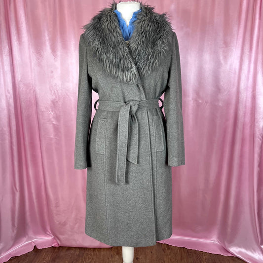 1990s Grey coat with faux fur collar, unbranded, size 14