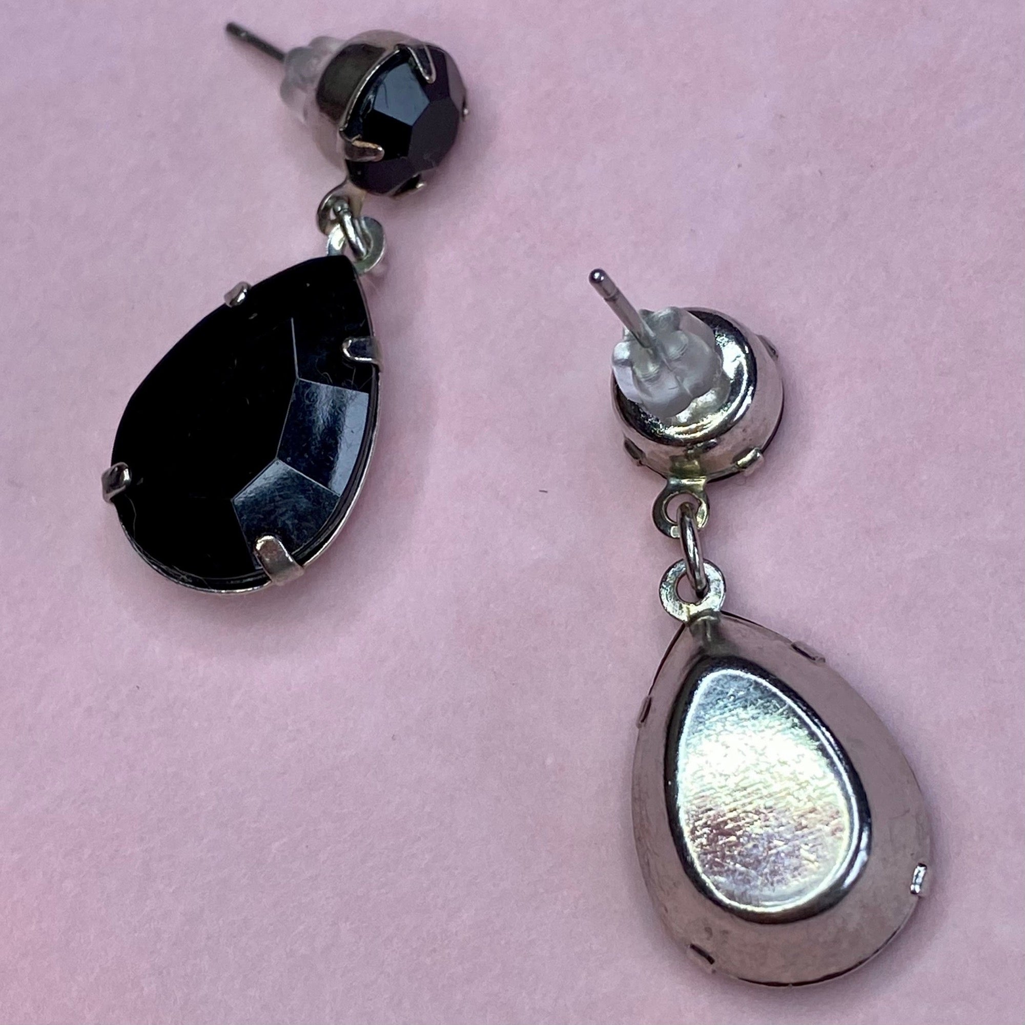 1980s Black & Silver dangly earrings