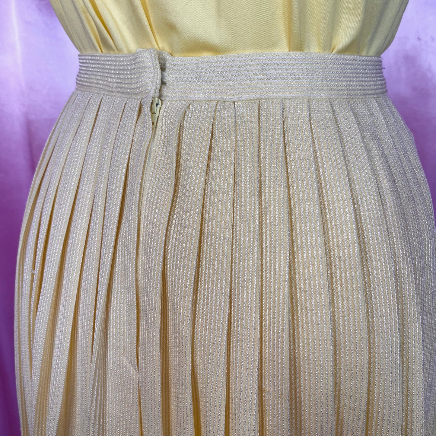 1980s pale yellow pleated skirt, Unbranded, size 14