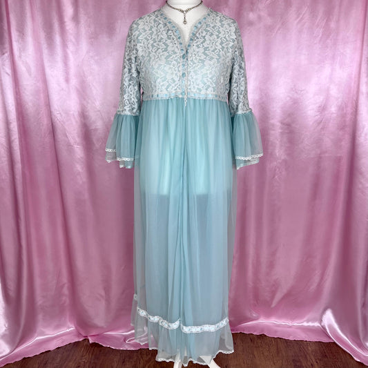 1960s Blue lace peignoir, unbranded, size 16