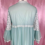 1960s Blue lace peignoir, unbranded, size 16