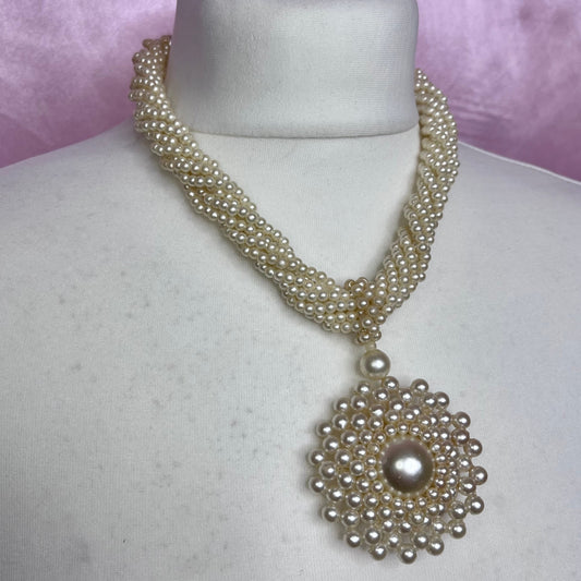 Statement pearl effect pendant necklace