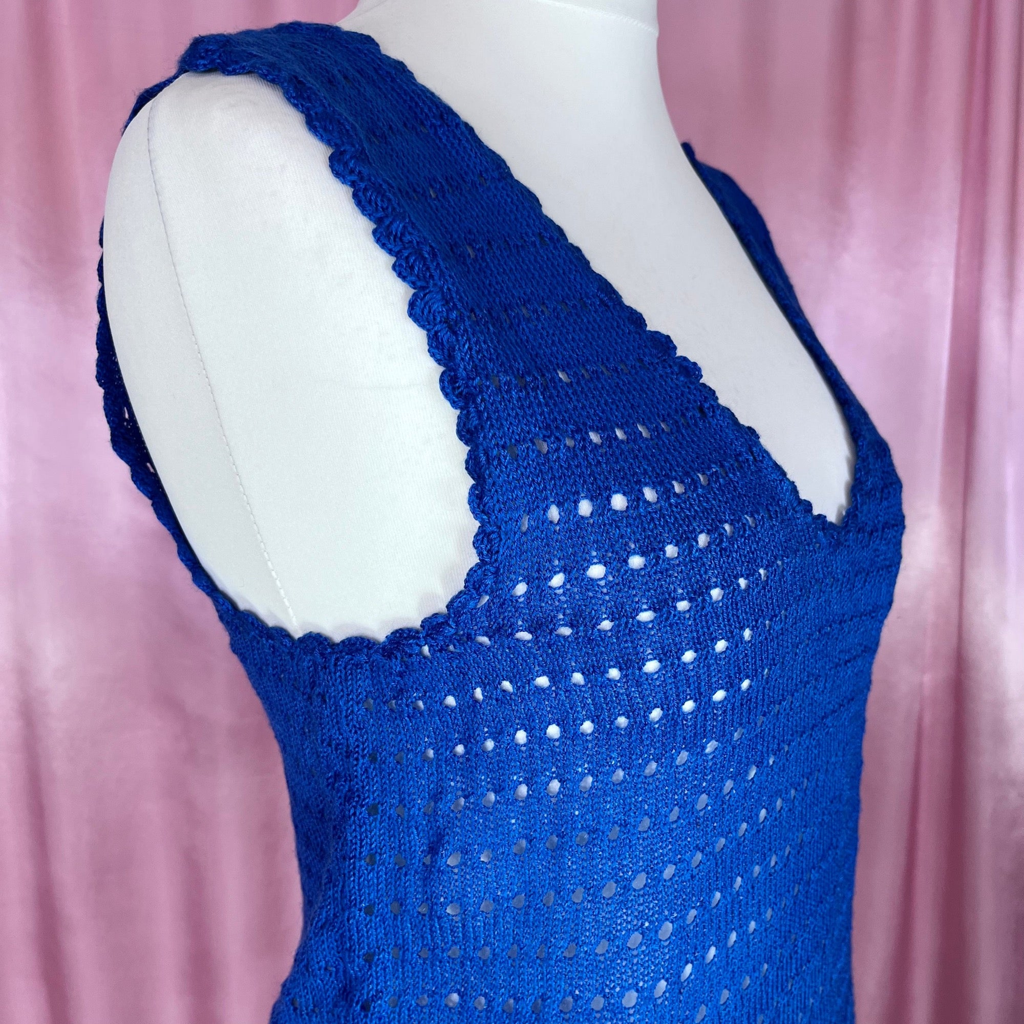 1970s Royal Blue knit tank top, handmade, size 10