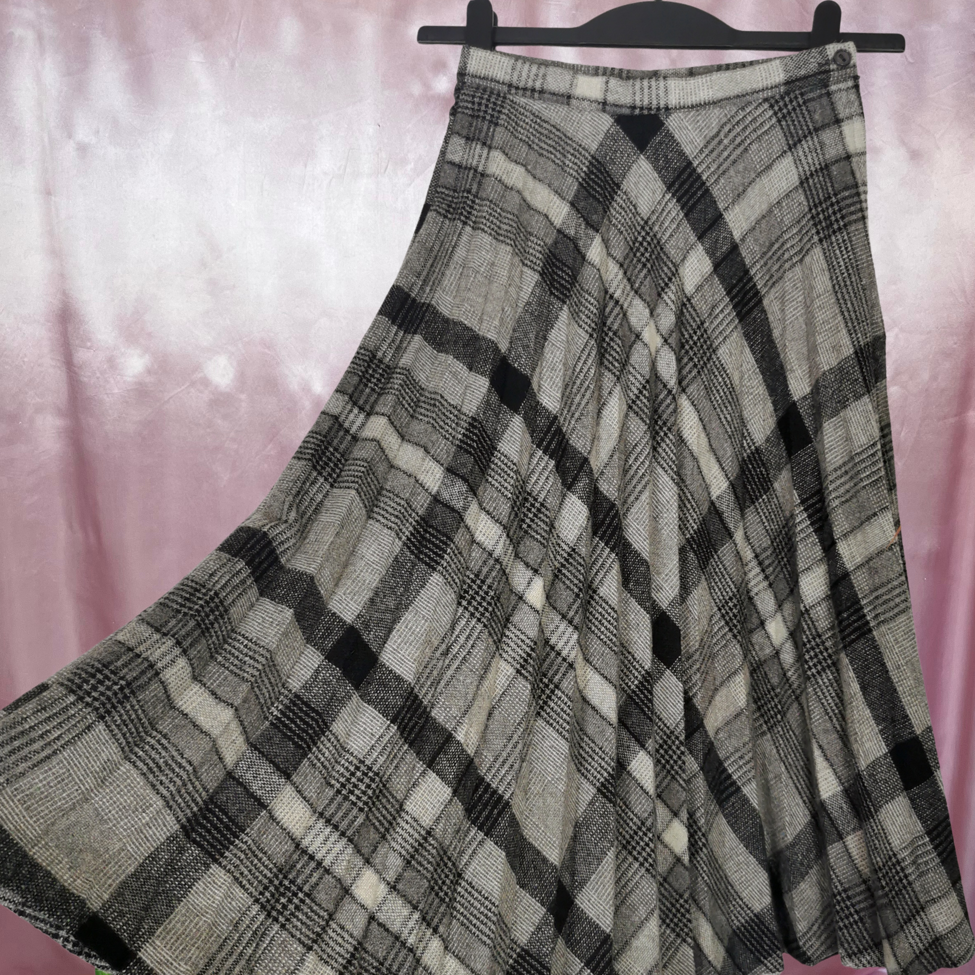 Vintage Inspired Tartan Plaid Midi Wool Skirt Woman 3138 – XiaoLizi