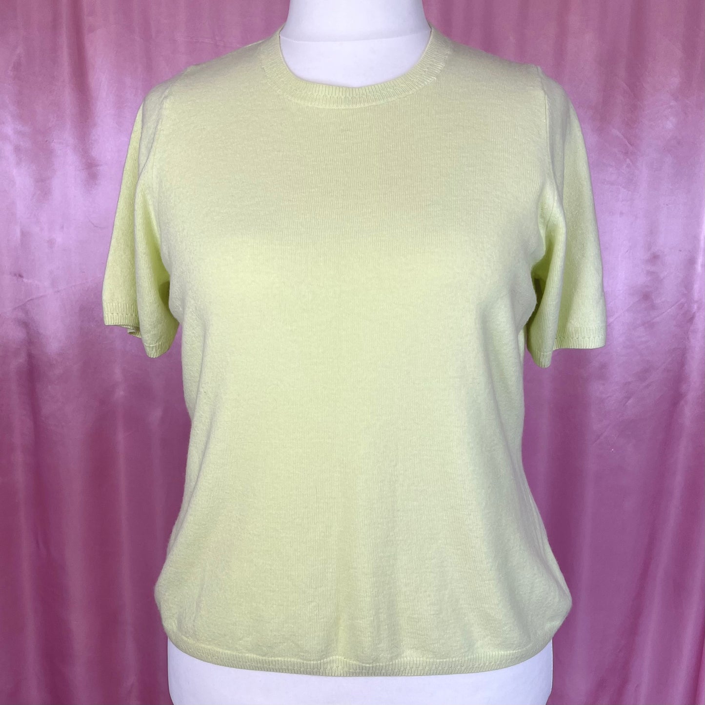 1990s pale Yellow jumper, unbranded, size 18