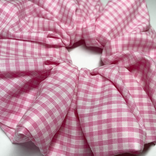 Oversize pink & white gingham scrunchie