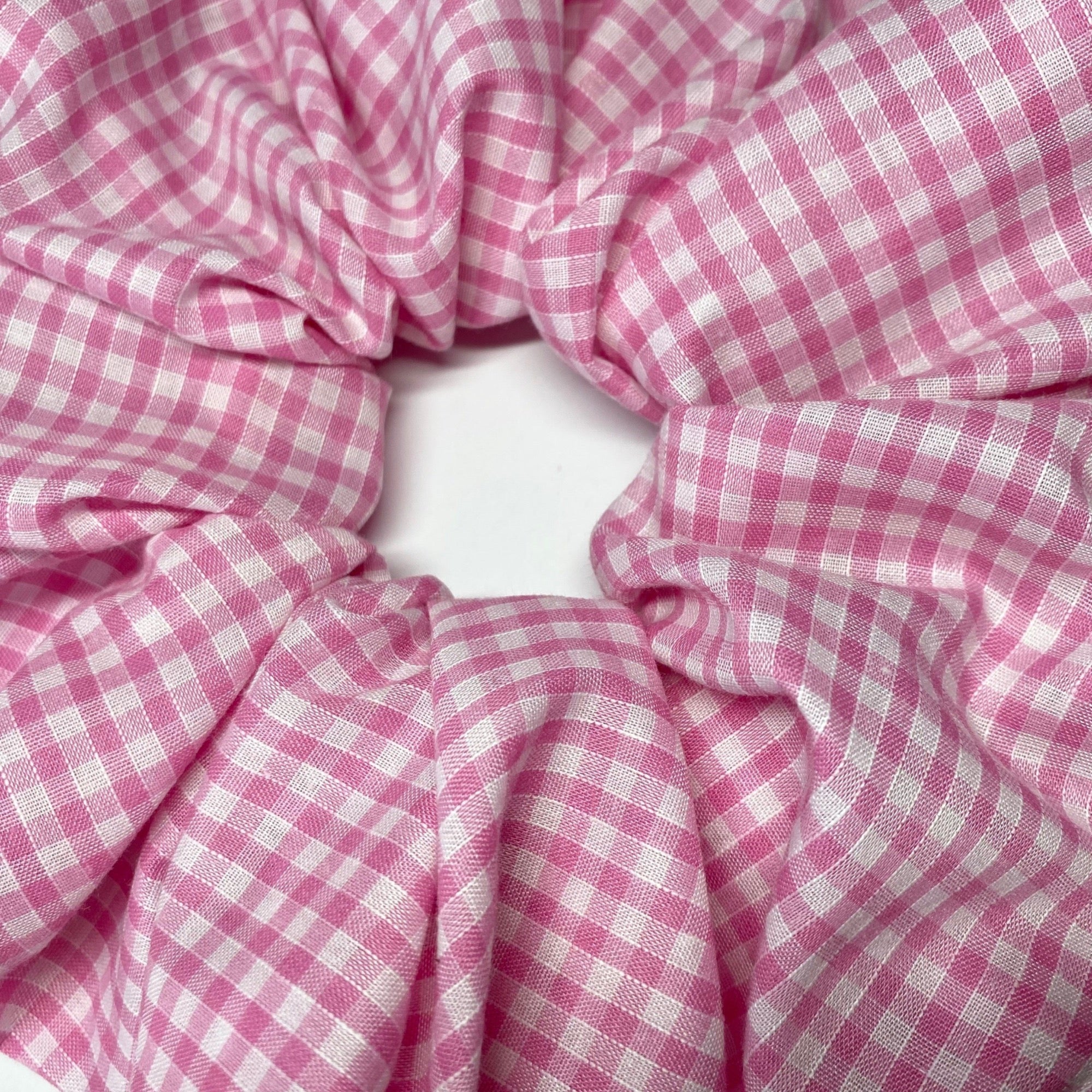 Oversize pink & white gingham scrunchie
