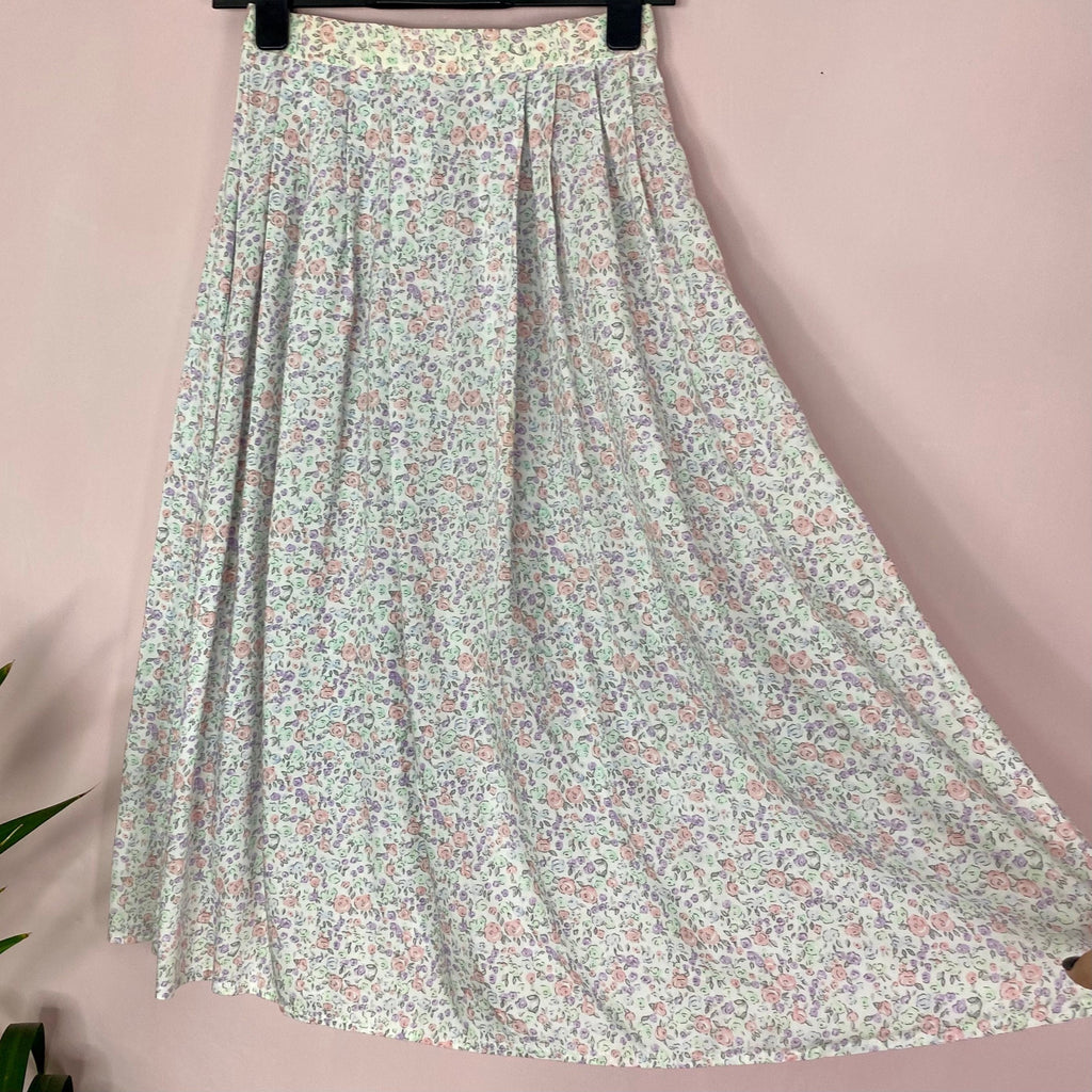 1980s ditsy print midi skirt, by Richards, size 6